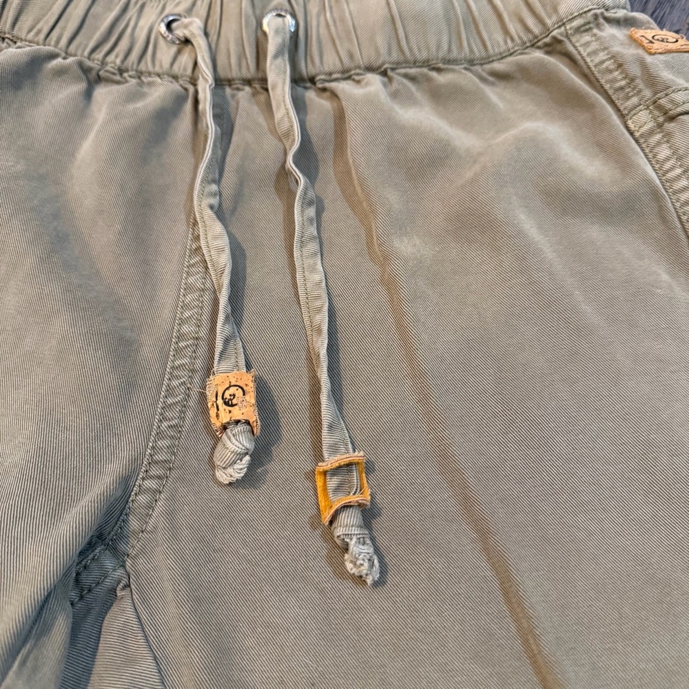 Tentree 100% TENCEL™ Jogger Pants‎ Elastic Waist Drawstring Olive Green - Picture 6 of 13